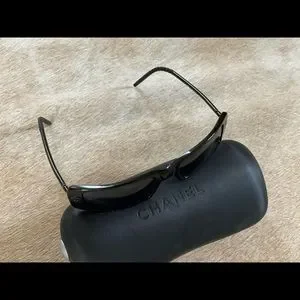 CHANEL | Accessories | Chanel Sunglasses 35cm X 3cm Black  display picture 1